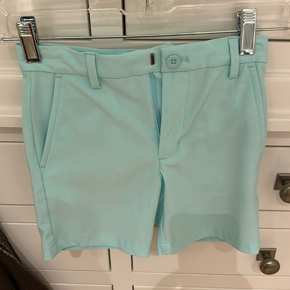Vineyards Vines size 5 boys shorts